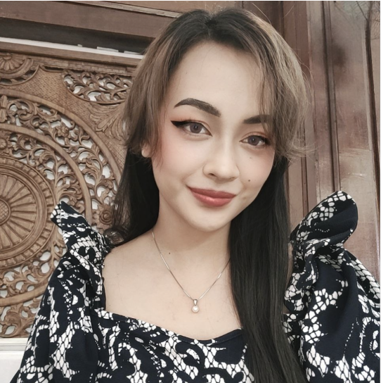 Amy Rose Posadas